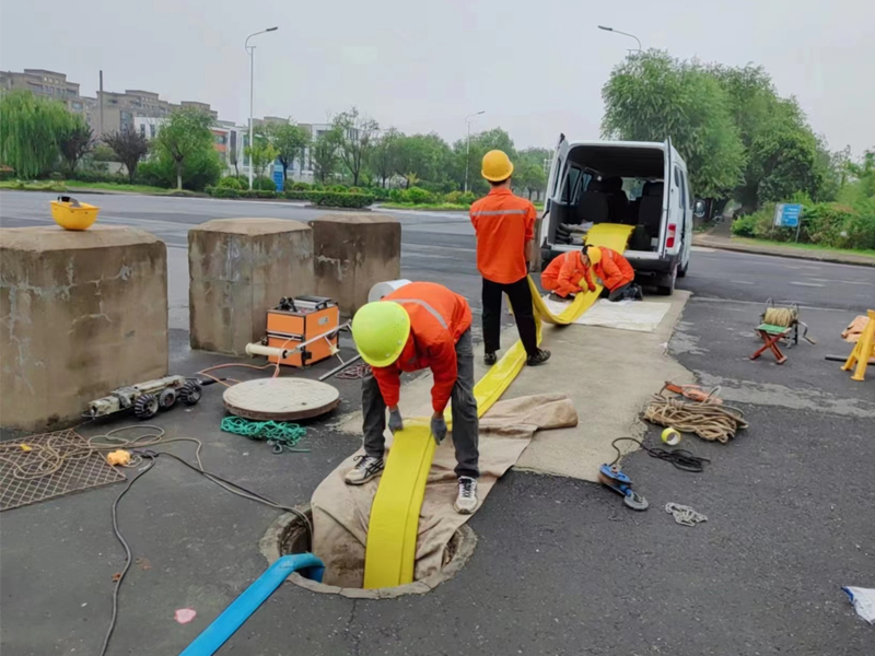横梁光固化管道修复